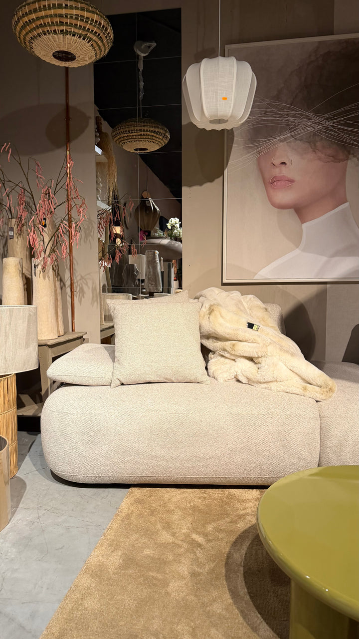 Sevn Bank Emilia Beige Showroom model