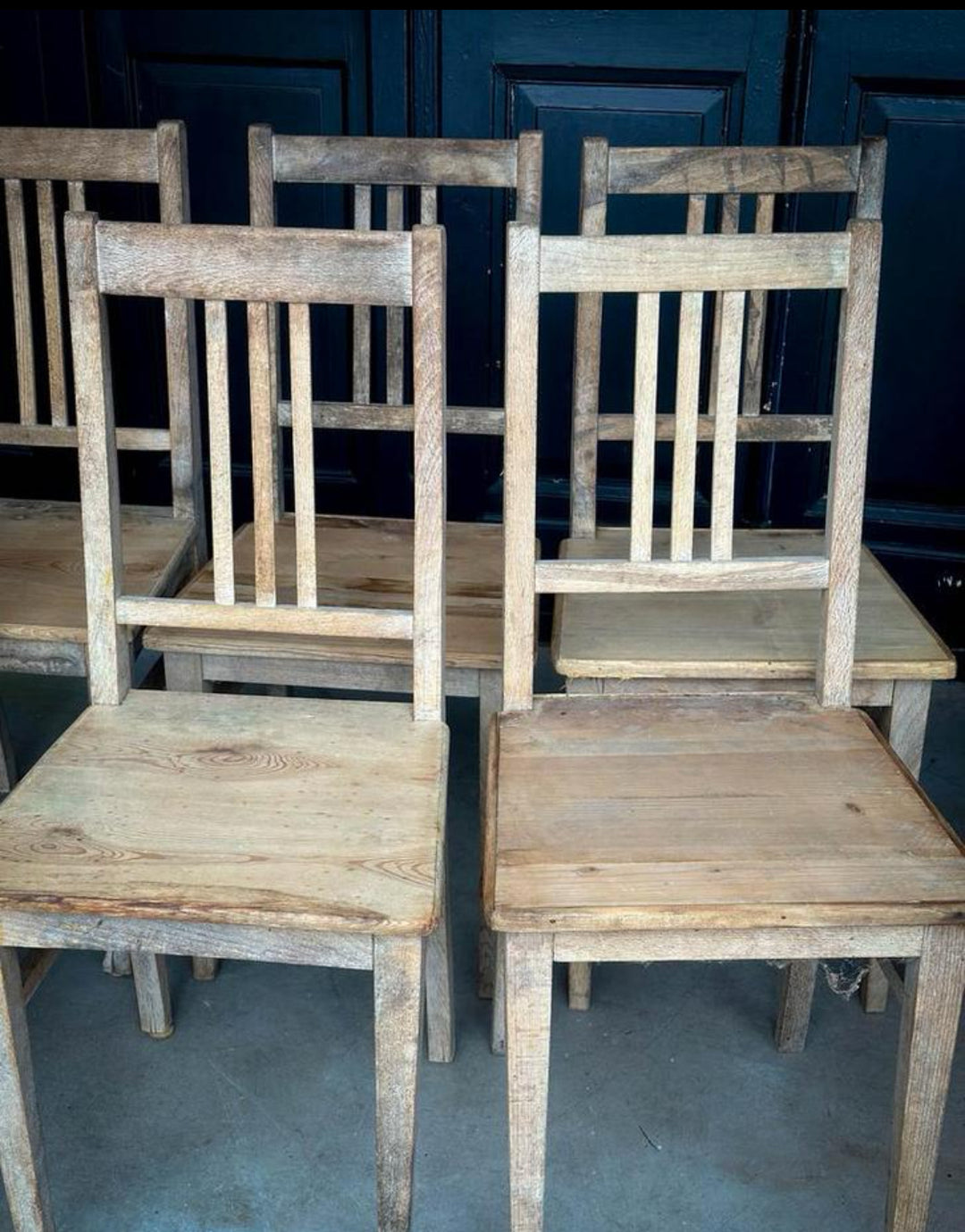 Oude Franse eetkamerstoelen