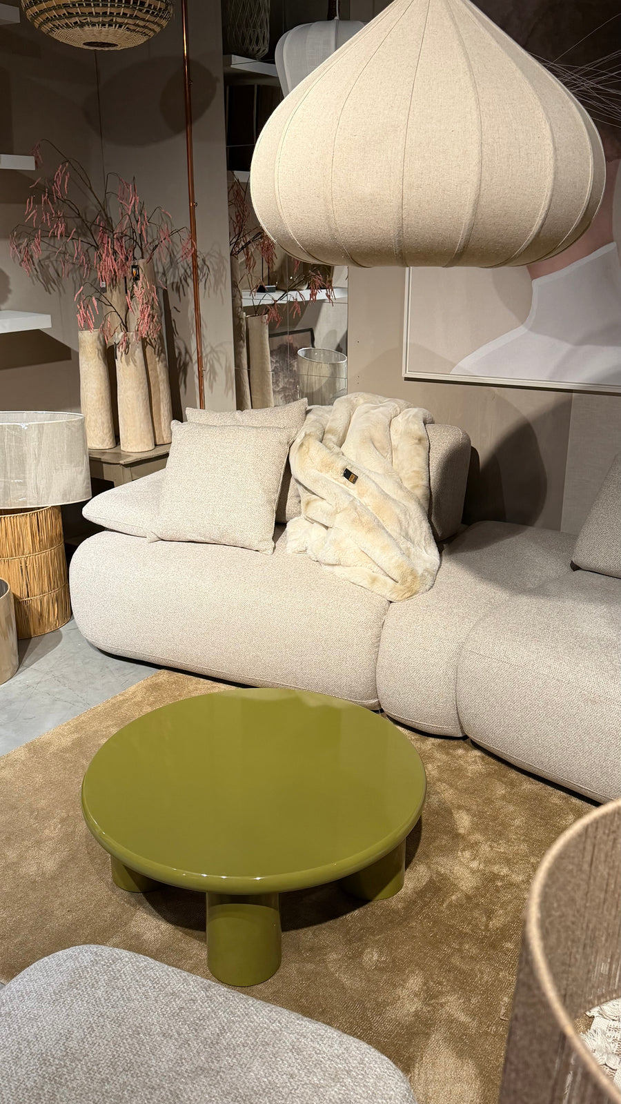 Sevn Bank Emilia Beige Showroom model
