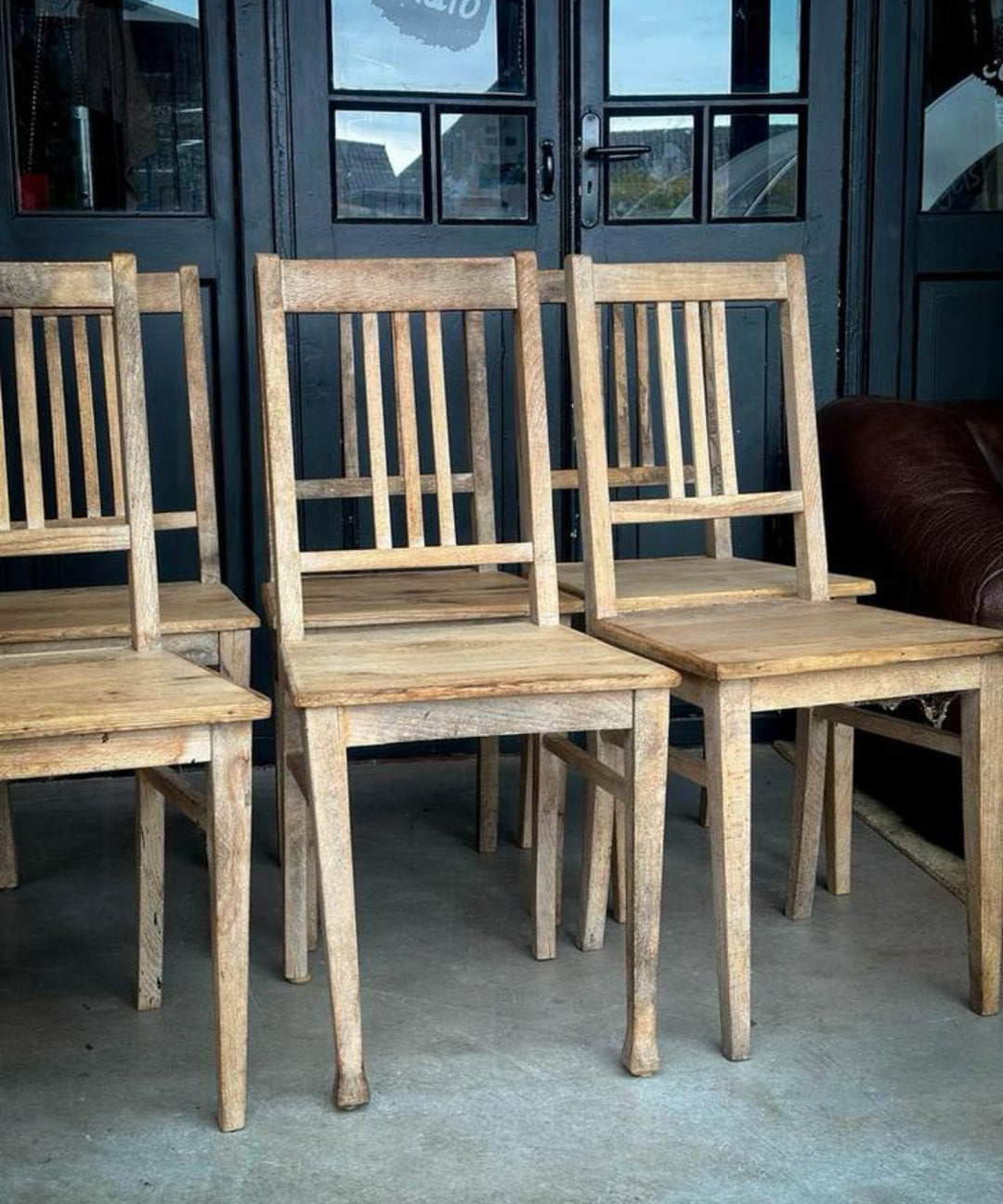 Oude Franse eetkamerstoelen