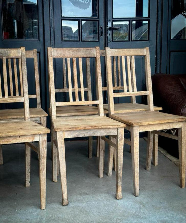 Oude Franse eetkamerstoelen