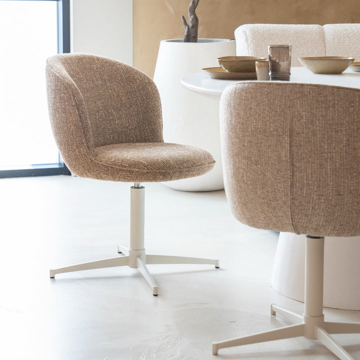 Stoel Molly – stof & ijzer mosterd donna