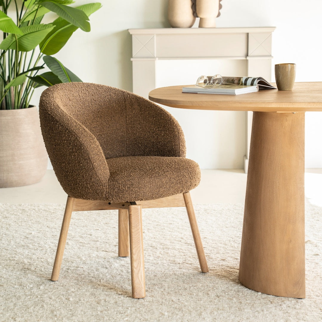 Stoel Livia – stof & hout bruin hush