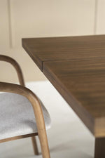 Eettafel Lira walnoot bruin sfeerbeeld
