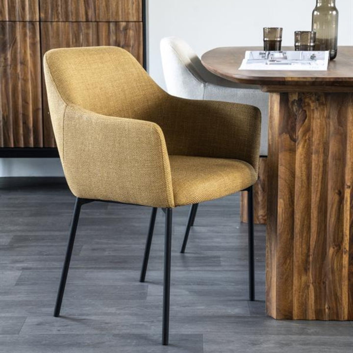 Stoel Paul – polyester & metaal mosterd linea