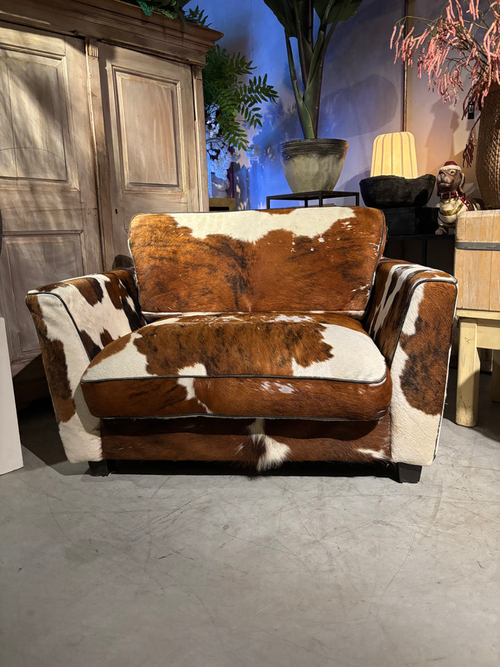 Vintage Loveseat Koeienhuid