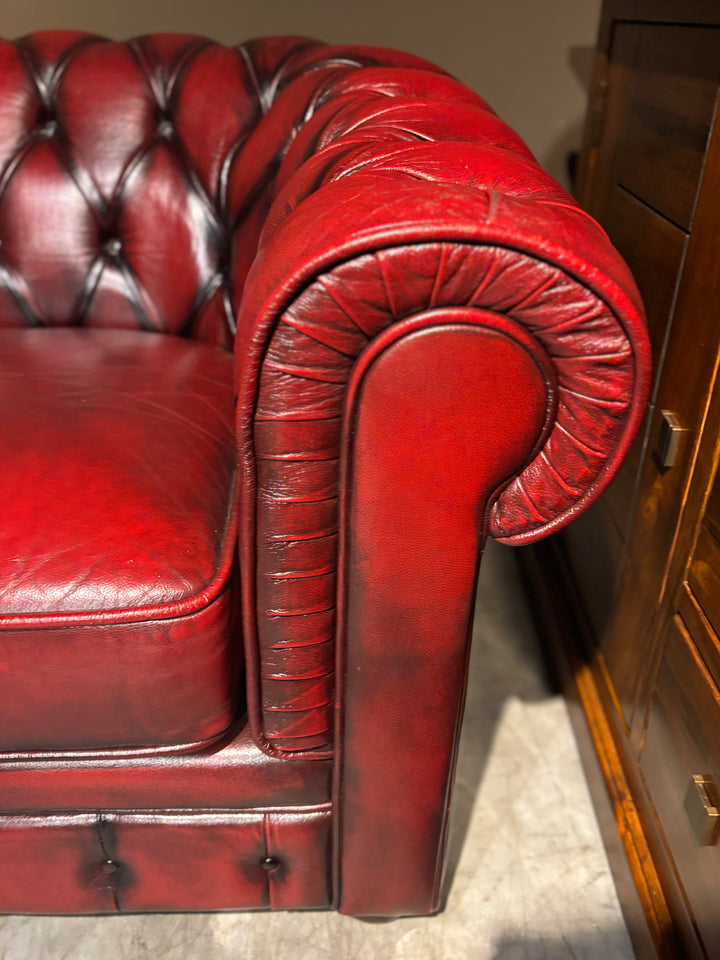 Chesterfield 3 zits Bank Antiekrood