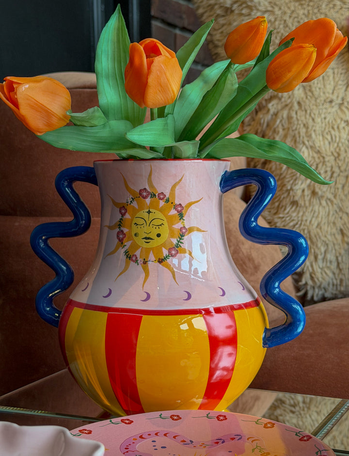 Kleurrijke Vaas met Zonnestraaldesign