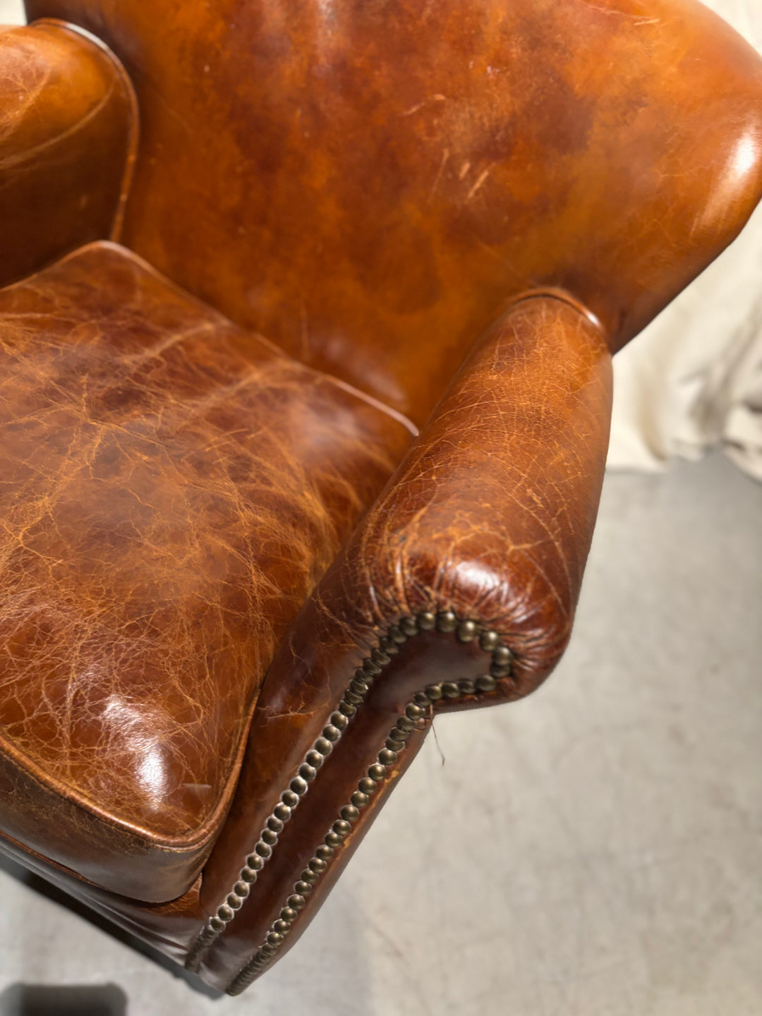 Runderleren fauteuil Klein model Craquelé