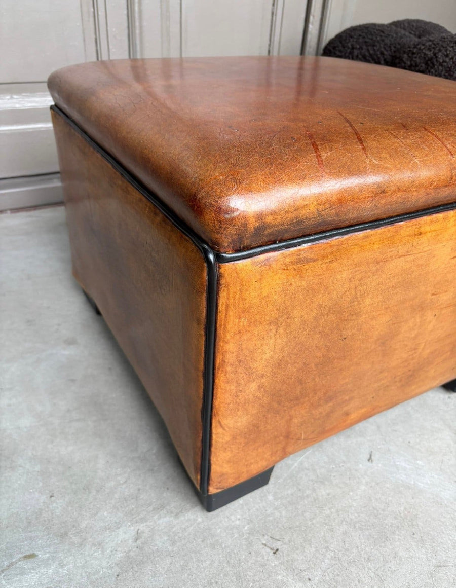 Schapenleren Hocker Lounge Atelier