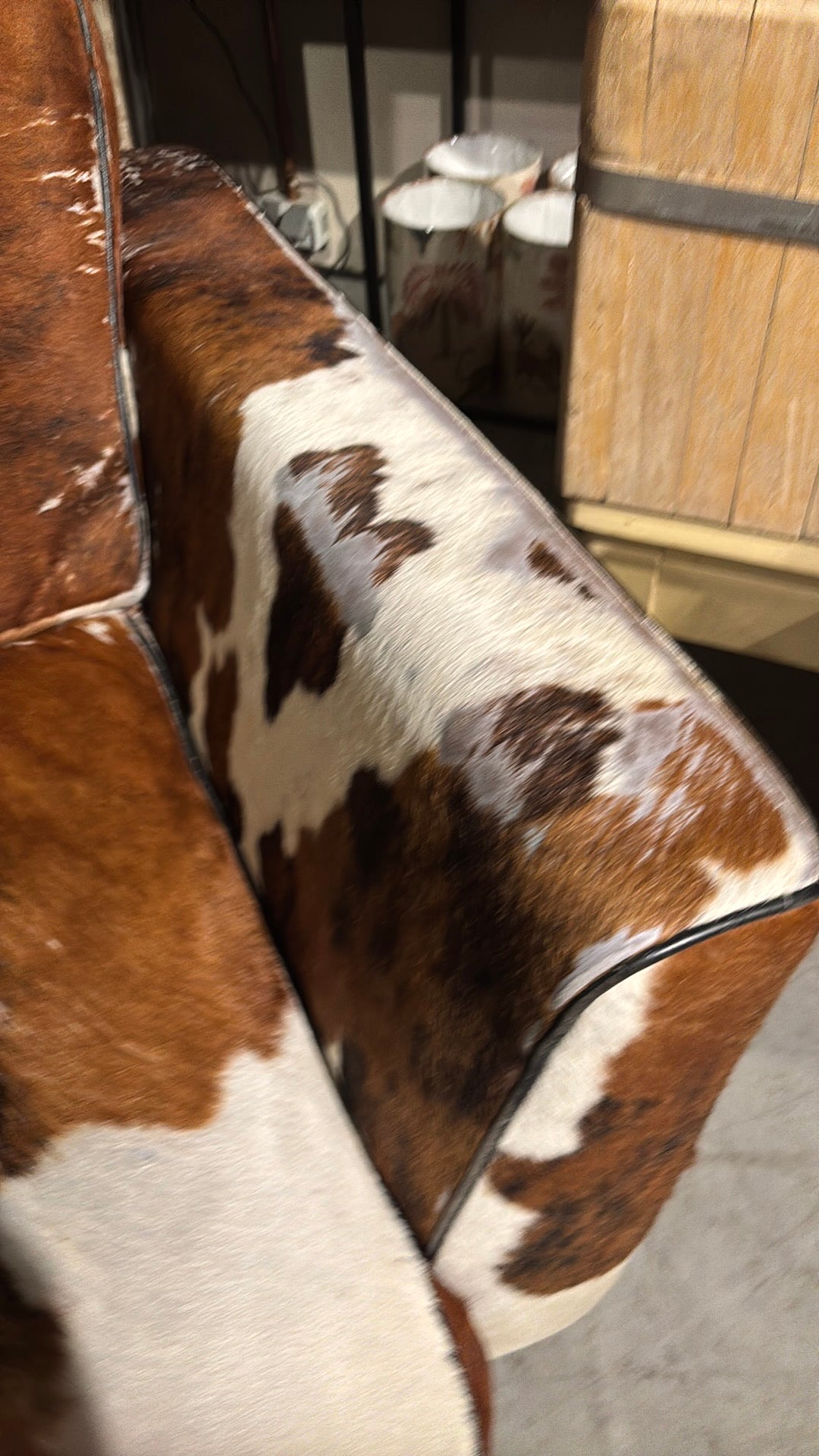 Vintage Loveseat Koeienhuid