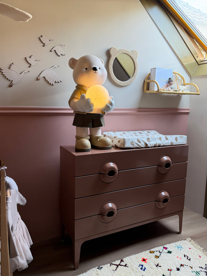 Baby Beer Lamp 75cm – Luxe Kinderkamer Decor met Warm Licht