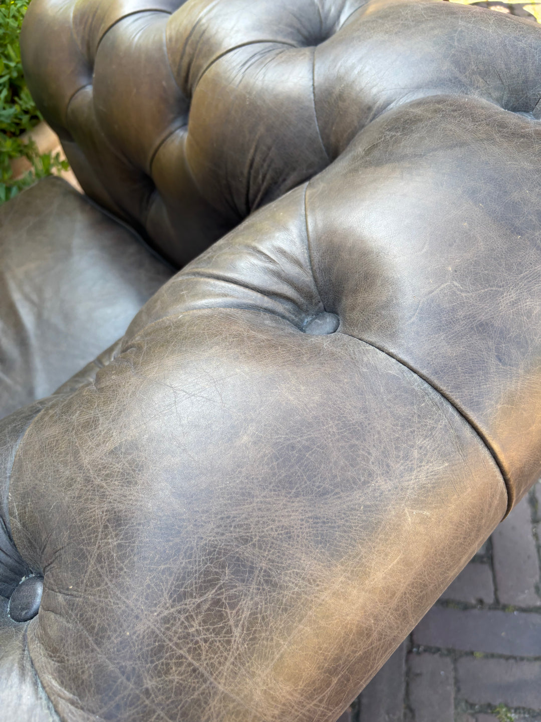 Chesterfield Bank +Fauteuil Taupe-Bruin Leer