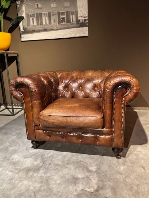 Chesterfield Fauteuil Generfd Leer op wieltjes