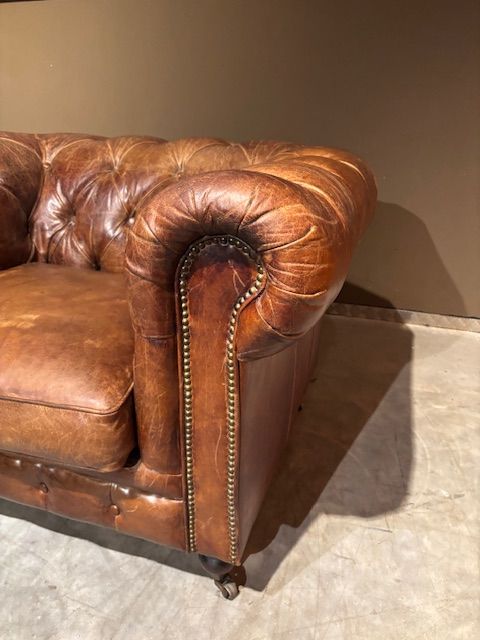 Chesterfield Fauteuil Generfd Leer op wieltjes