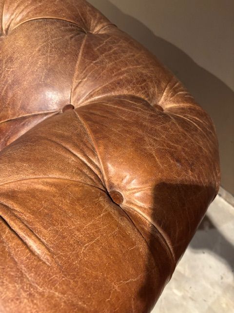 Chesterfield Fauteuil Generfd Leer op wieltjes