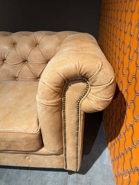 Chesterfield 4 zits Bank Licht Cognac/Naturel kleur Leer 2.40 breed