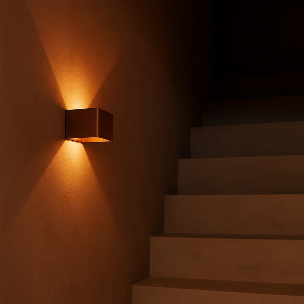 Luxe Tess Wandlamp – Oplaadbaar & Dimbaar met Bewegingssensor