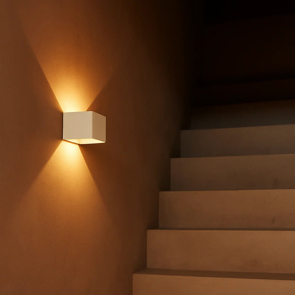Luxe Tess Wandlamp – Oplaadbaar & Dimbaar met Bewegingssensor