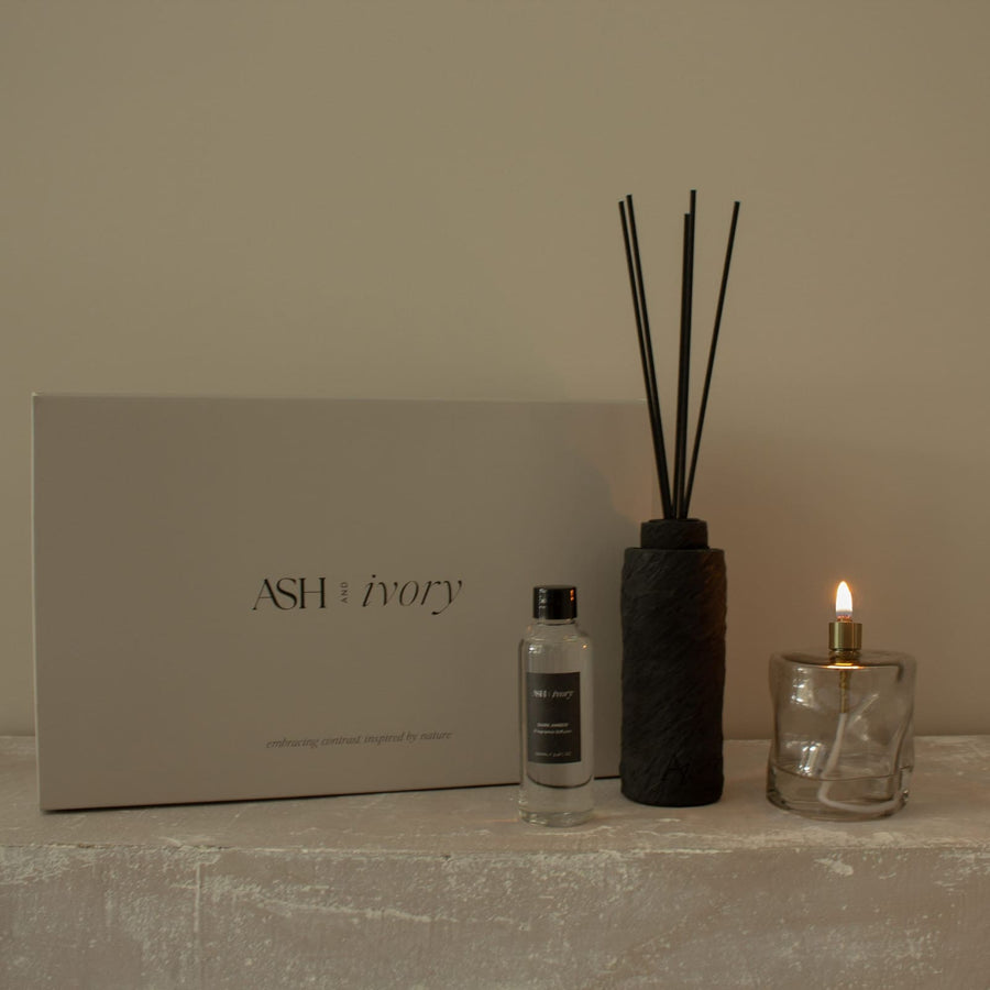 Cadeauset Calm Moment XL Dark Amber met refill en olielampje