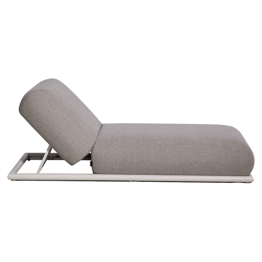Richmond Outdoor Dagbed Sullivan Greige Alpine