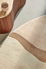 Brinker Organix rond vloerkleed Blush in een interieur