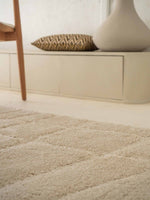Brinker Loona vloerkleed Ivory in een licht interieur