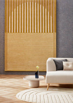 Detail van de okerkleurige banen in reliëf