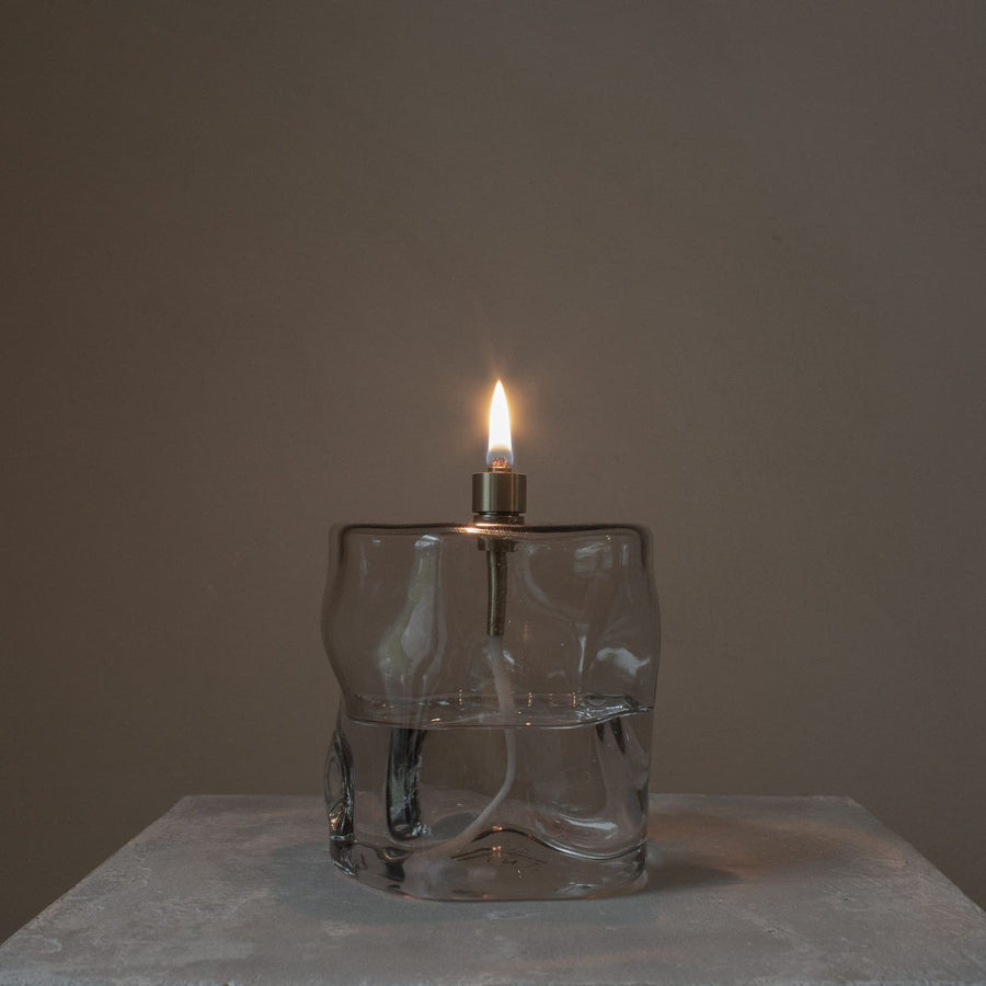 Glazen olielamp light grey met bronzen dop – Ash & Ivory