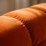 Royal Orange 1,5-zitsbank - Close-up velours en stiknaad