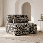 Valenci Toleno loungestoel panter zwart wit – sfeer woonkamer