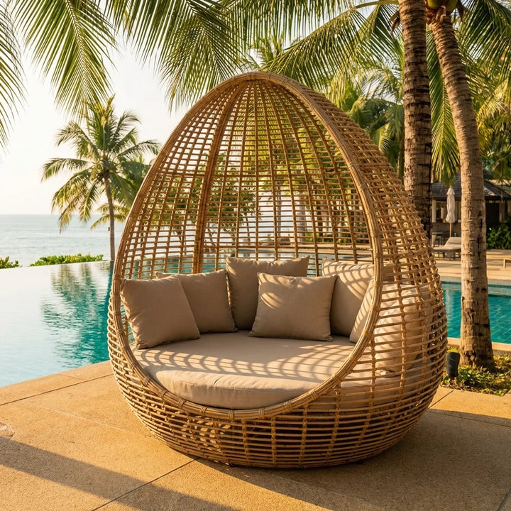 Diga Colmore outdoor loungebed wicker naturel – luxe tuin daybed met kap