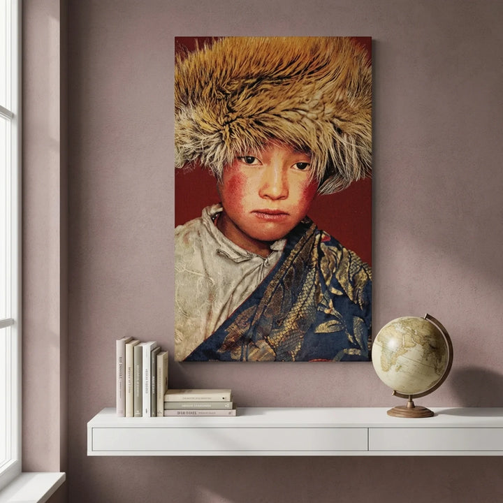 Geweven Wandpaneel Tibetan Boy – Rood | Zonder Lijst