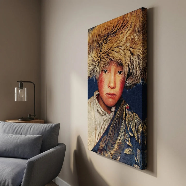 Tibetaans Jongen – Blauw | Geweven Wandpaneel Zonder Lijst