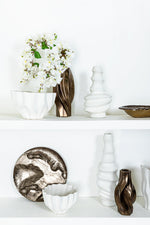 Georgy White ceramic pot round spiral L PTMD