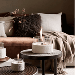 Glow Café 18 wit op salontafel sfeerbeeld